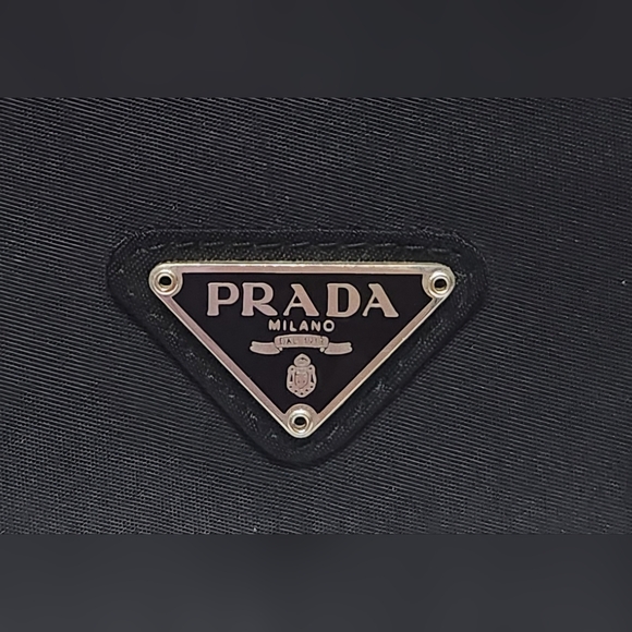 PRADA Nylon Zip Around Pouch Multipurpose SALE 🤑🤑🤑🤑🤑🤑🤑🤑🤑🤑🤑🤑🤑🤑 - Picture 14 of 14